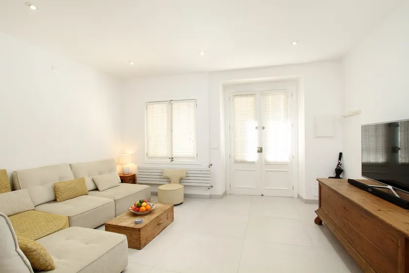 Fresh & bright modern townhouse ALOY ETV/12460 - Image 1