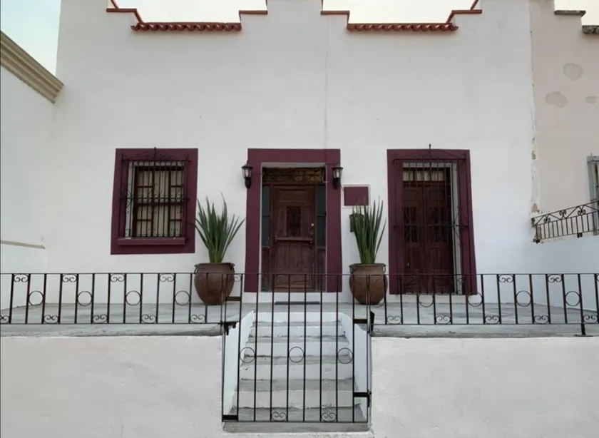 The Villa's Cottage - Image 1