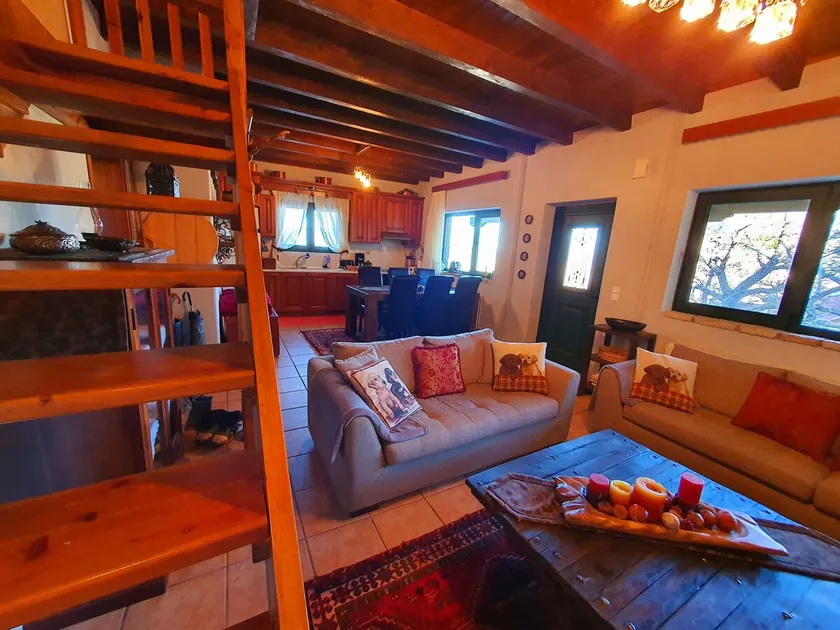 Residence with unlimited views of Eptalofos - Image 1