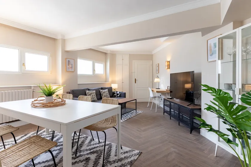 Apt in Neguri, 5 min from the beach & metro - Image 1