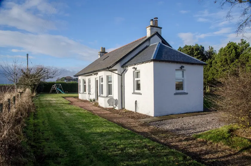 White Cottage - Image 1