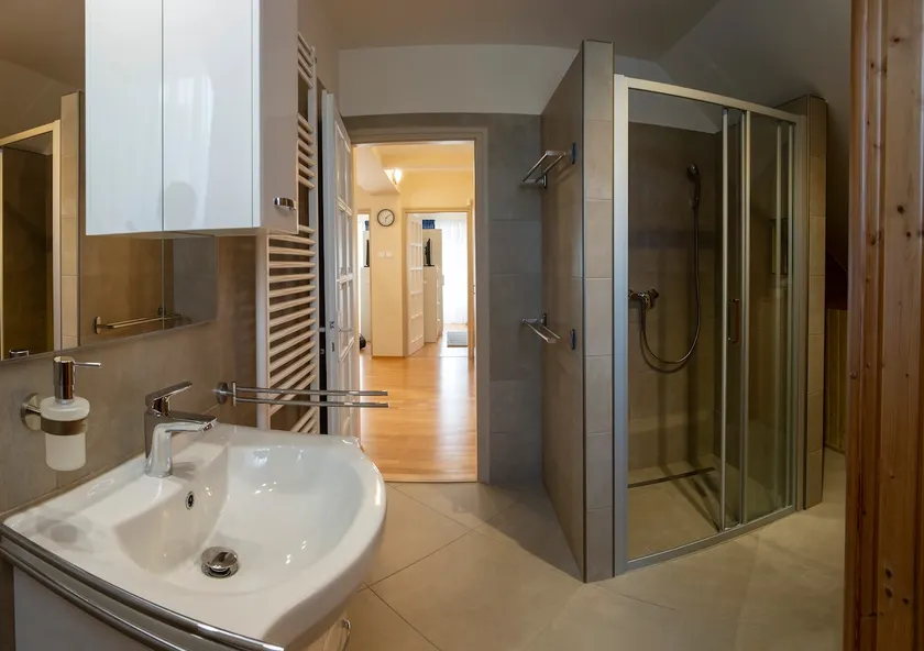 Airport Superior Apartman# - Image 1