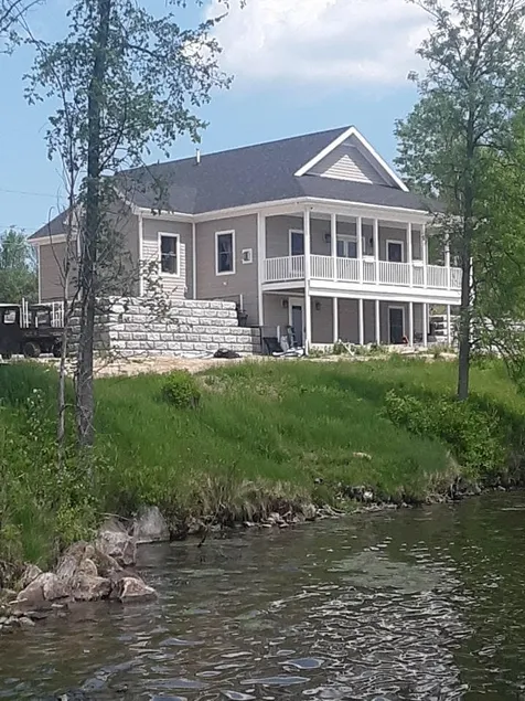 Adirondack Lake house - Image 1