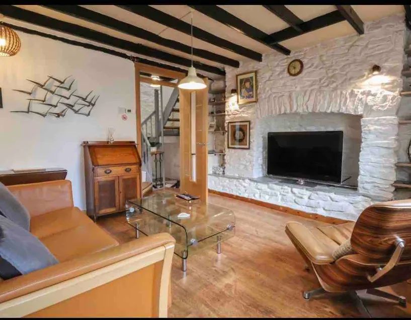 Coastal Village Cottage - Image 1