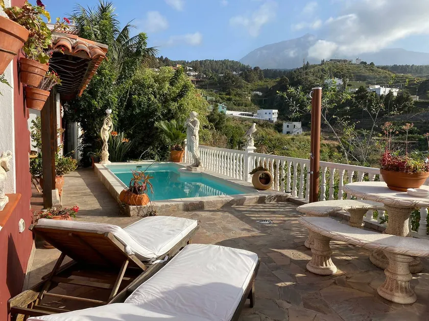 Rural house with views of the Teide in La Guancha - Image 1