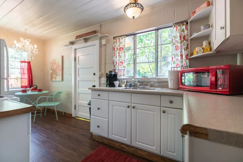 #2 Riverdeck~1bd Riverfront Tiny Home Coloma 95613 - Image 1