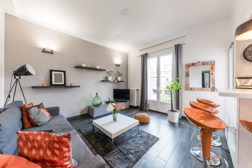 Two-room apartment near Chanot, stadium, St Joseph hospital, beaches - Image 1