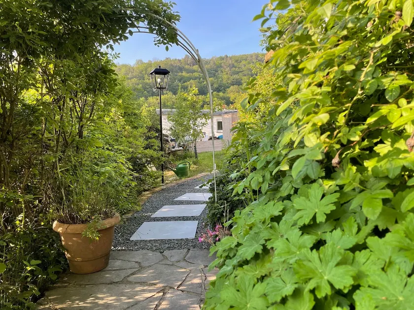 Beautiful cottage in Obermaubach with lake view - Image 1
