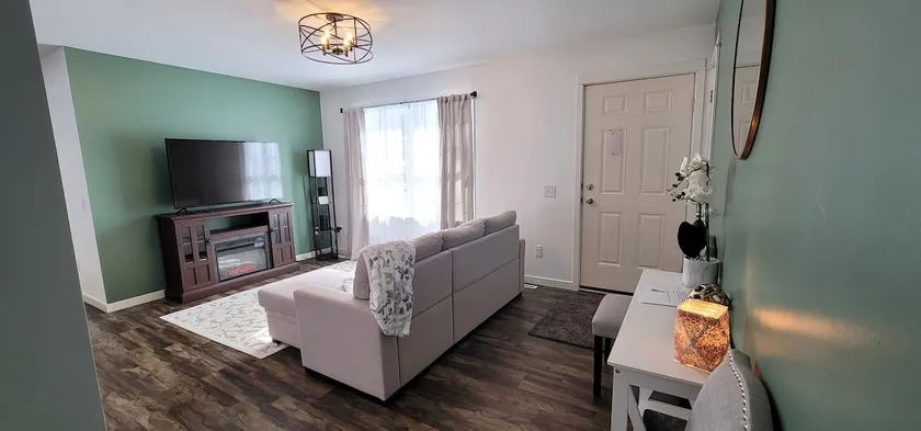 Private Family Retreat Littleton - Image 1