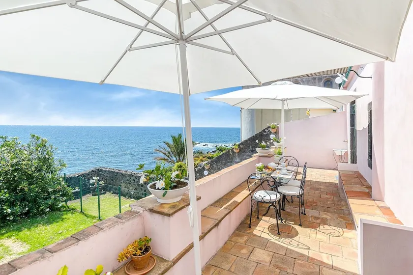 Holiday Home in Santa Tecla near Etna Beach - Image 1