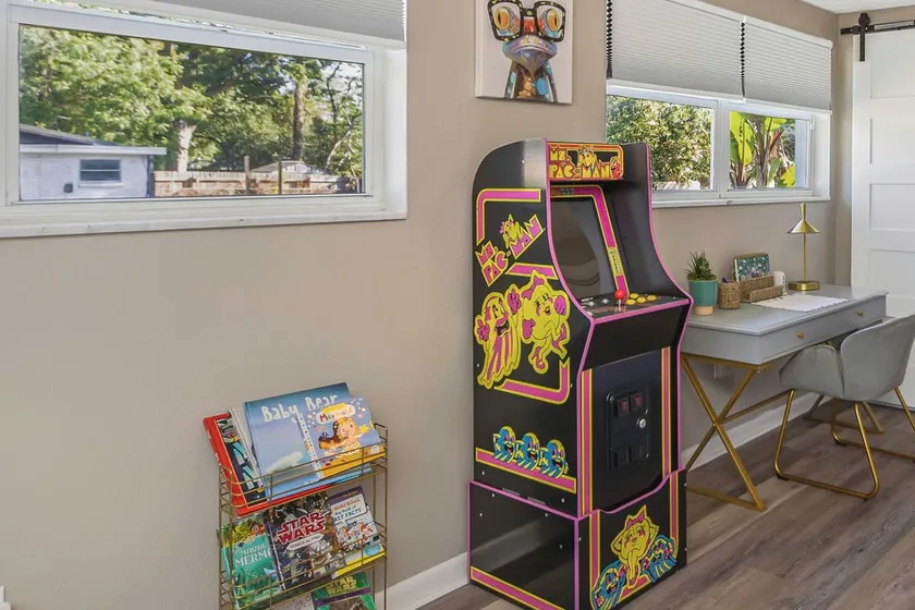 3/2 king bed*Gameroom*CloseBuschGardens USF&Moffit - Image 1