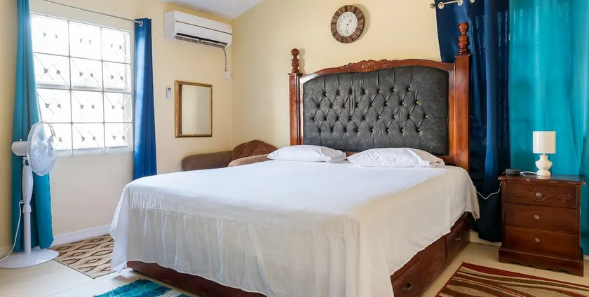 The Spanish Villa - 2-Bedroom Peaceful Home. - Image 1