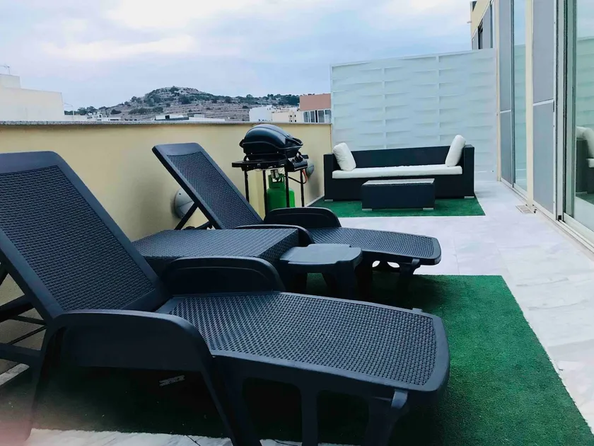 Luxury studio penthouse No.3 - Image 1