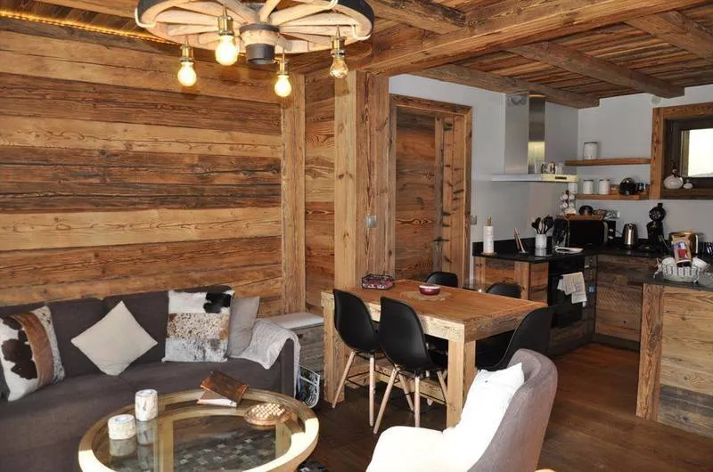Detached apartment in chalet - Image 1