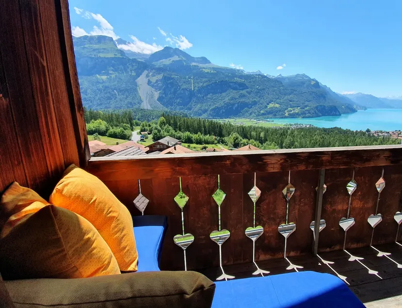 • Rose With A View • Free Parking & Lake View • - Image 1