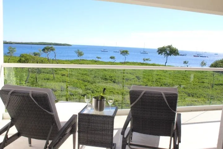 Ocean Suite - Resort W/Indoor Pickleball/Speakeasy - Image 1