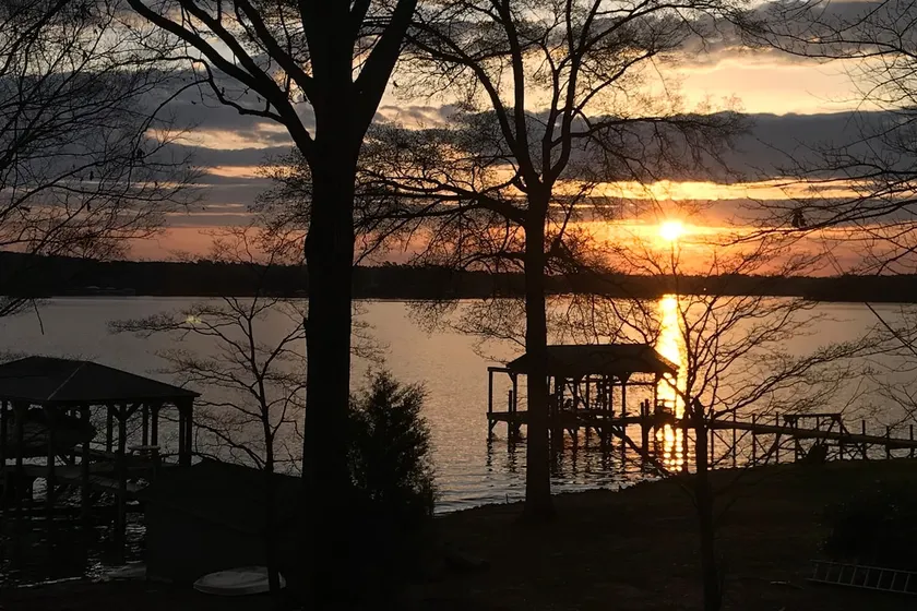 Cozy LKN home with incredible main channel view - Image 1