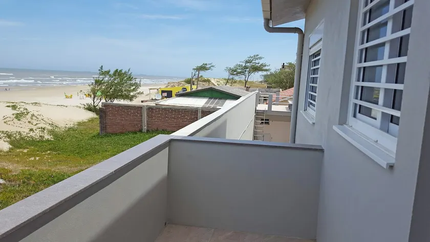 Rent apartment by the sea in Mariluz - Image 1
