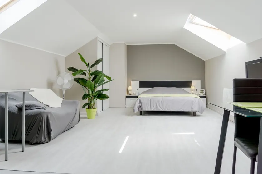 Beautiful new contemporary apartment very bright - Image 1