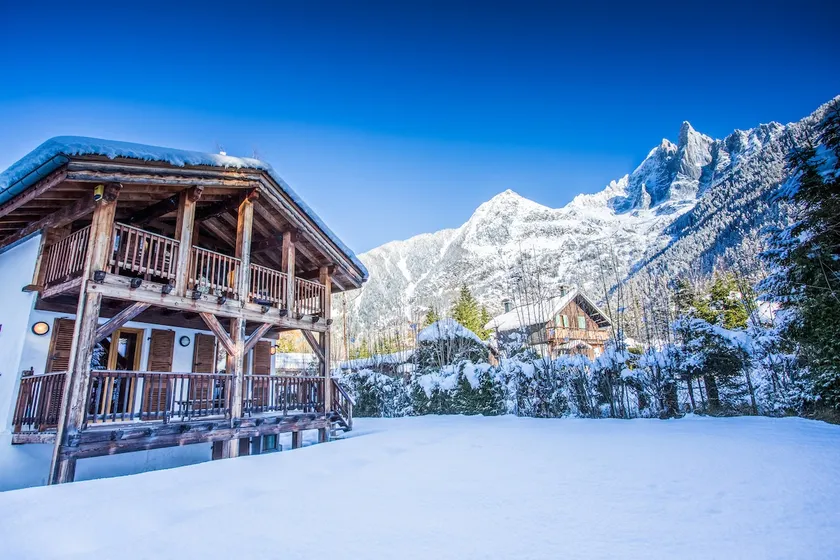 Spectacular Chalet 5 bedroom, 5 bathroom+jacuzzi - Image 1