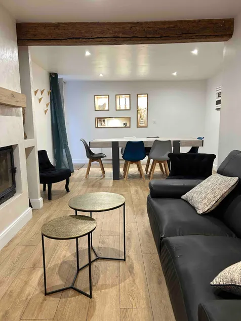 Le refuge des 6 vallées, 4 bedrooms • close to the Alps - Image 1