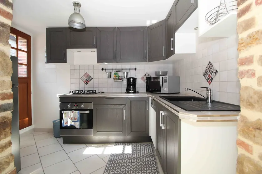 House to escape to the countryside - Image 1
