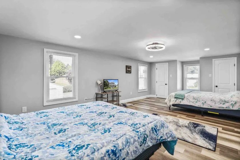 CLEAN&andModern 4BDRM Home - Image 1