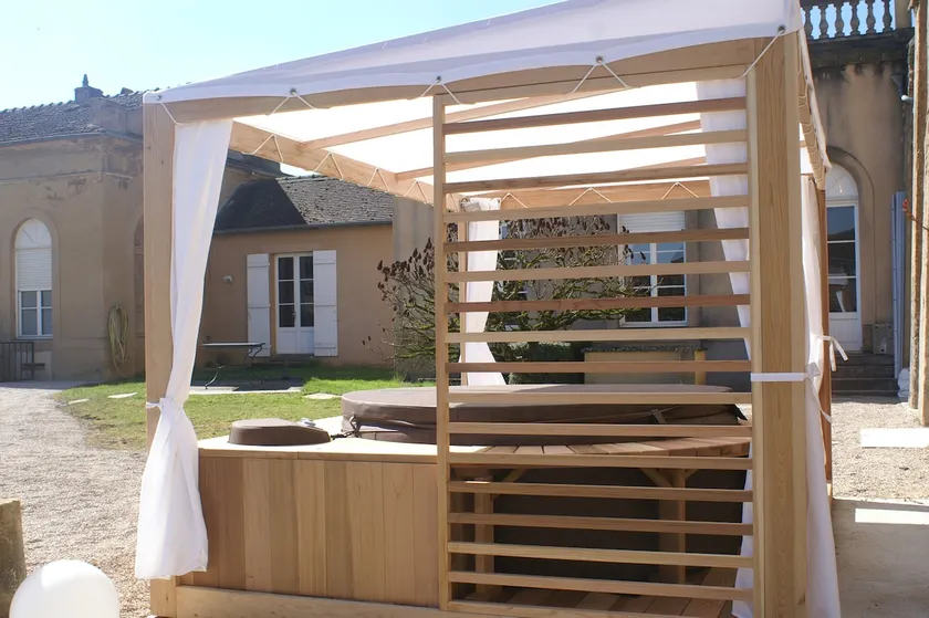 Gîte Vassy-Etaule Spa Privatif - Image 1