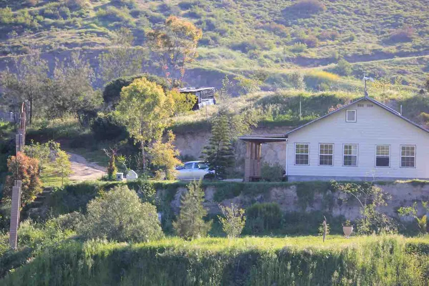 Country house in the mountains - Image 1