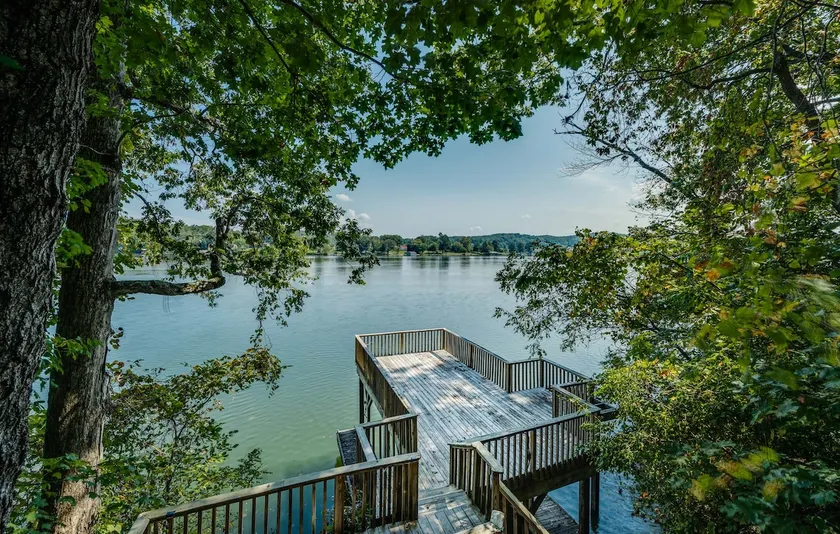 OnTheRocks: Waterfront Log home on 3 private acres - Image 1