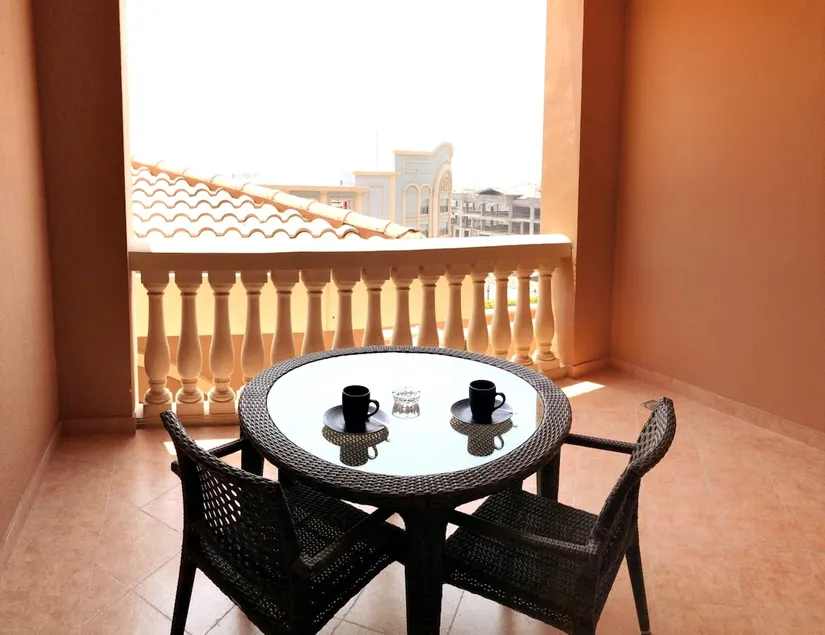Studio with Balcony in the Heart of The Pearl! 210 - Image 1