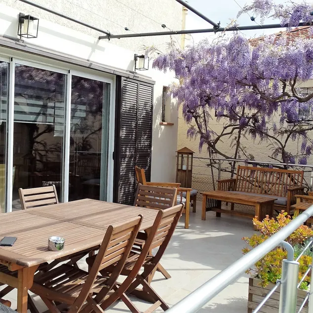 House in Cannes - Image 1