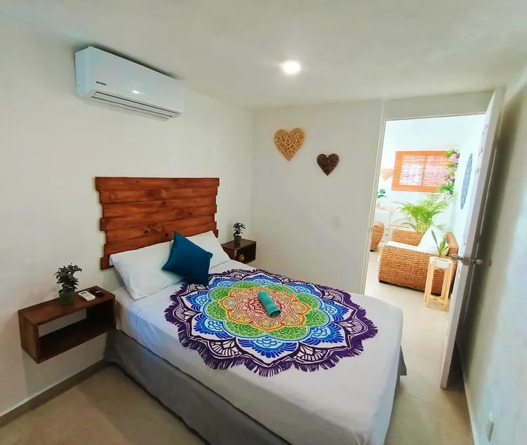 A nice little house 500 meters from the ferry to Isla Mujeres. - Image 1