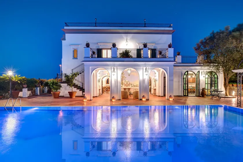 GOCCE VILLAS - The Palace Villa Escondida - Image 1