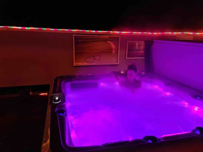 Hot Tub Hideaway - Image 1