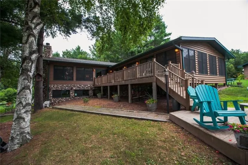 Eagle Bay Lodge on Long Lake 6 bedrooms, 14 beds - Image 1
