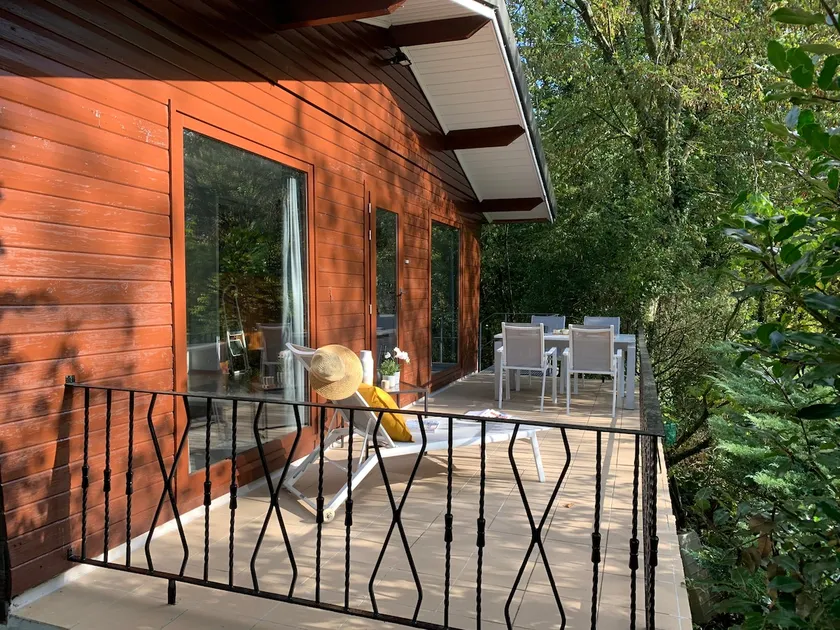 Nature-immersed Chalet - Image 1