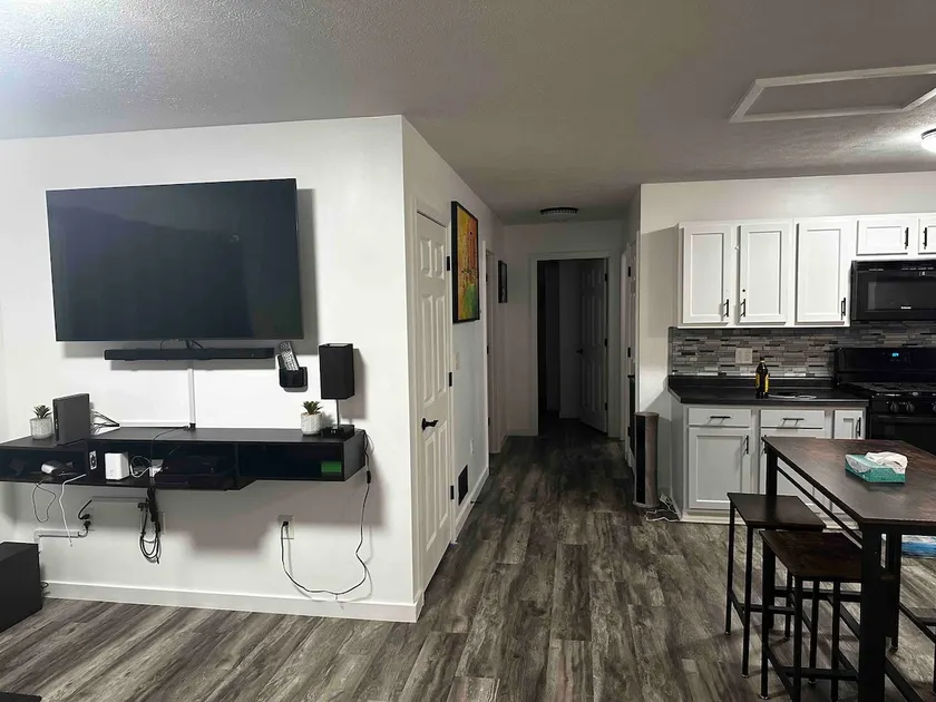 Interlochen Airbnb#2 - Image 1