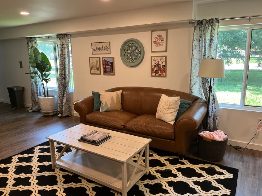 Charming Guest Suite in the Heart of Omaha! - Image 1