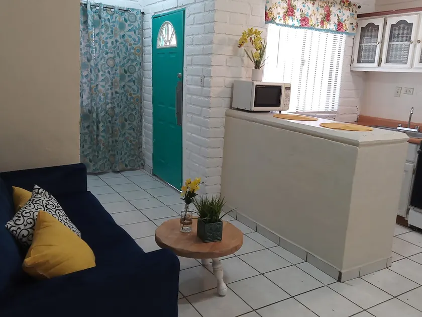 Ternura Large Apartment Excellent Location We bill - Image 1