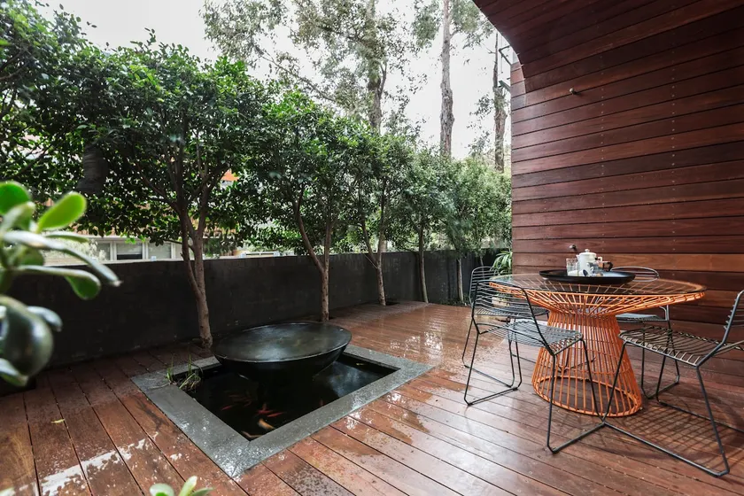 Design Life Apartment near St Kilda Penguins - Image 1