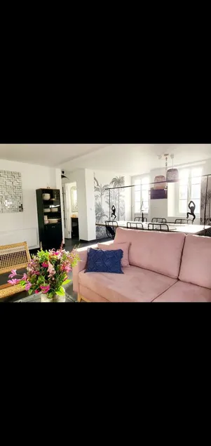 ENJOY house, charm, comfort and friendliness. - Image 1