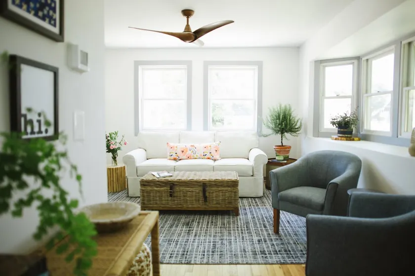 Beautifully renovated home 2 blocks from downtown - Image 1