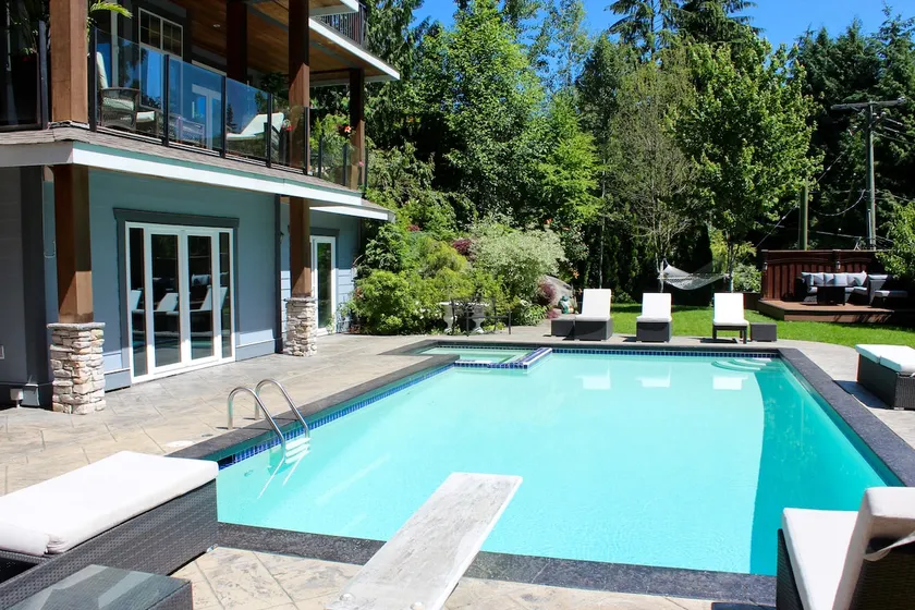 West Van Guest Suite close to City, Sea & Snow! - Image 1