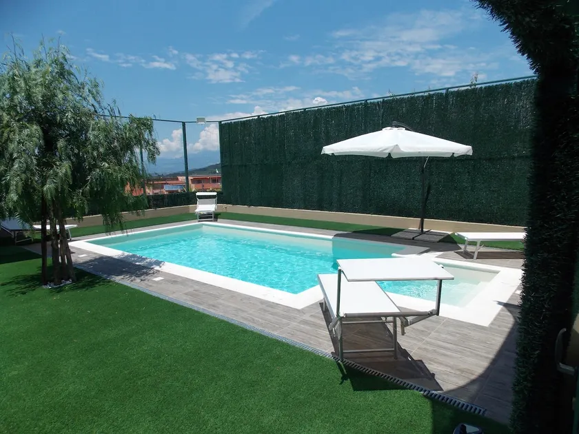 Helios Residence - Image 1