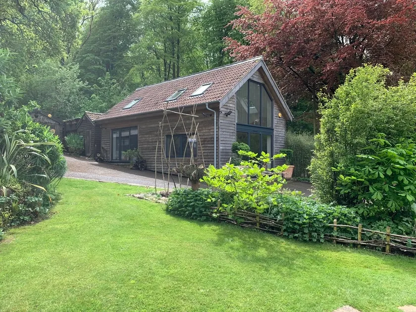 Woodside, surrounded by woodland and beautiful gardens - Image 1