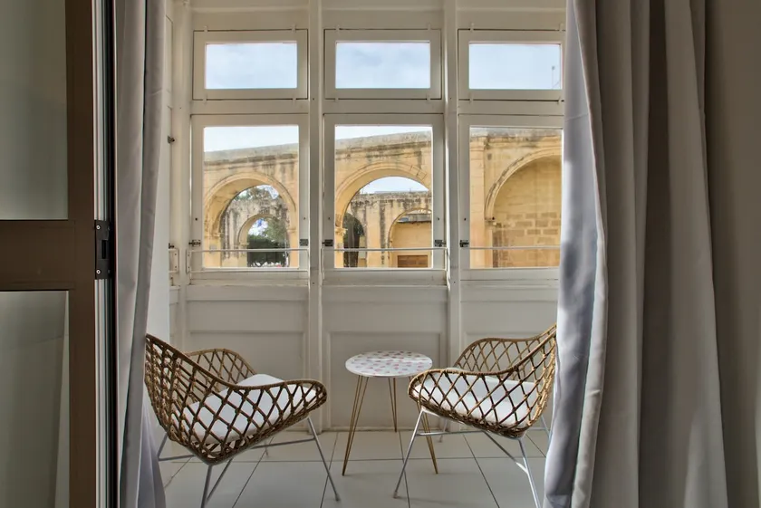 Barrakka Suites, Balcony Suite, Central Valletta - Image 1