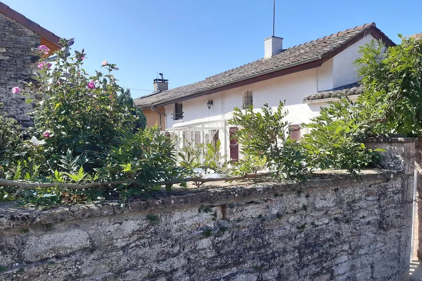 Fisherman's house in Burgundy - Image 1