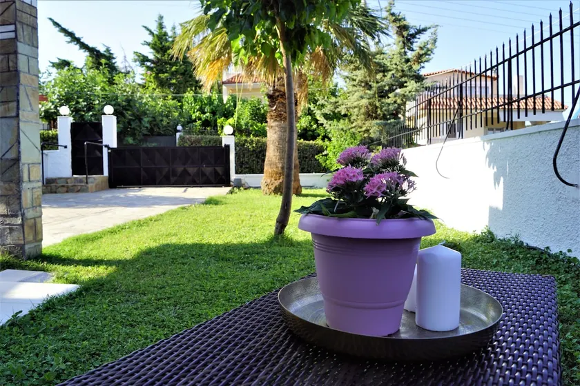 Gelly's House - Image 1