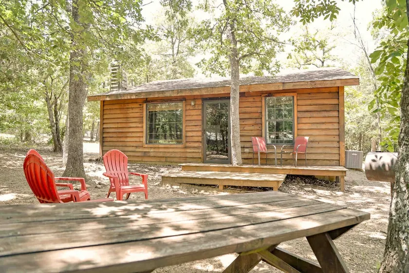 Woodland Cabin #9 - Rocky Point Cabins - Image 1